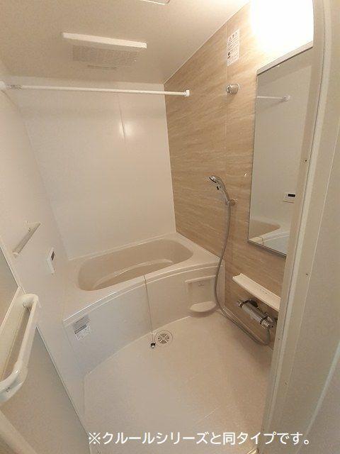 バス・シャワールーム　バスルーム