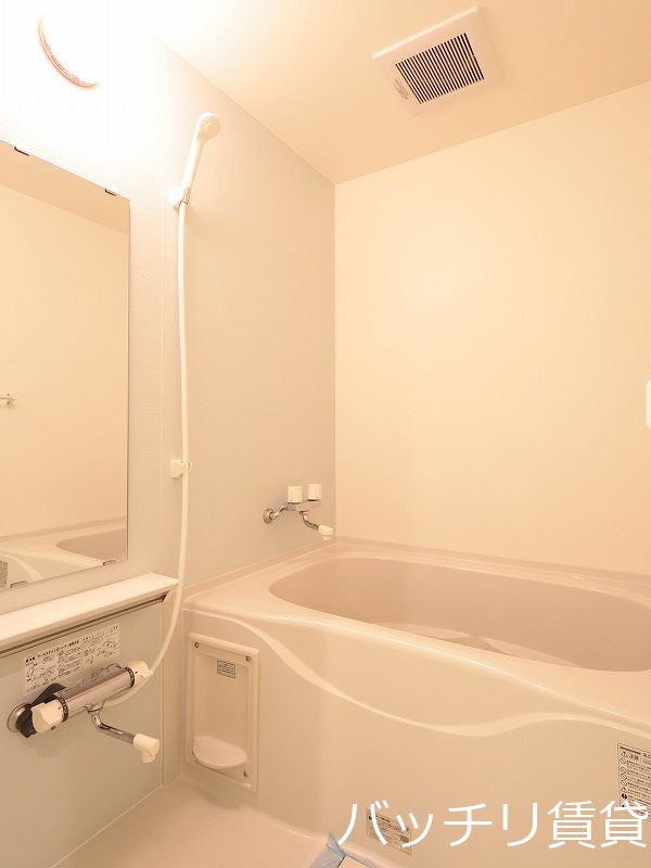バス・シャワールーム　別室写真の為、現状を優先いたします。