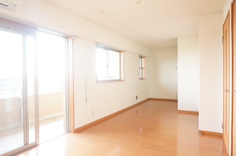 居室・リビング　図面と現状に相違がある場合には現状を優先