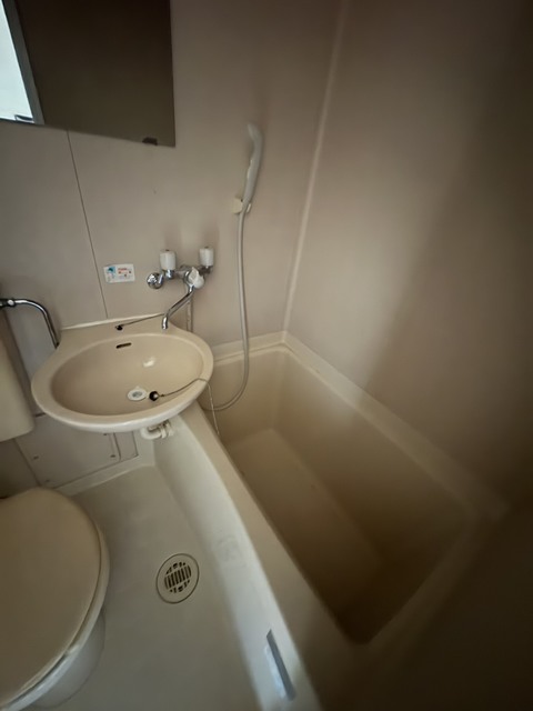 バス・シャワールーム　別部屋参考写真です