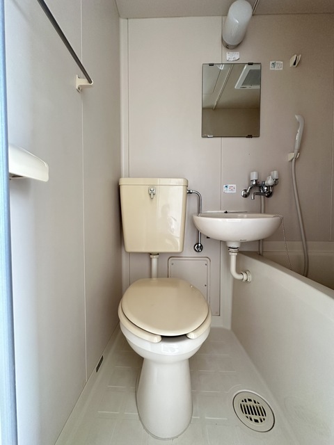 トイレ　別部屋参考写真です