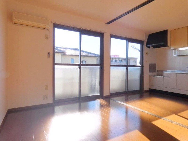 居室・リビング　図面と現状に相違がある場合には現状を優先