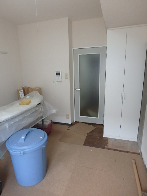 居室・リビング　前面開けていて開放感あります