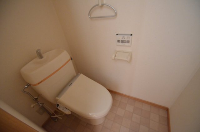 トイレ　気分すっきり温水洗浄便座