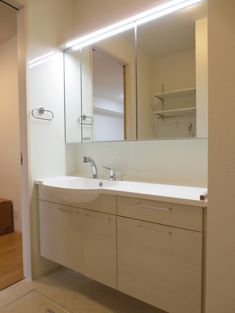 洗面設備　Ｂ１０２　洗髪洗面化粧台