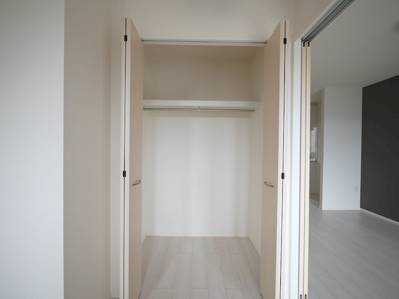 収納　クローゼット（洋室4.8帖）