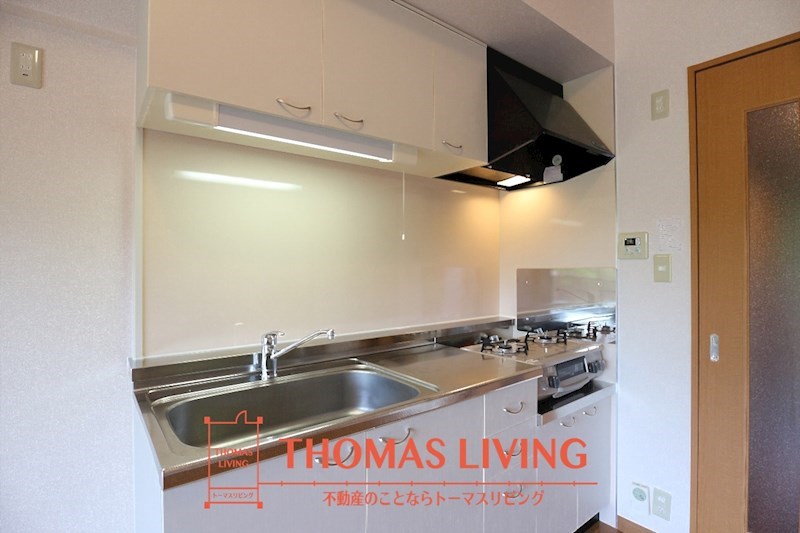 キッチン　※写真を準備中のため、同物件の別室写真をご参照ください。2口