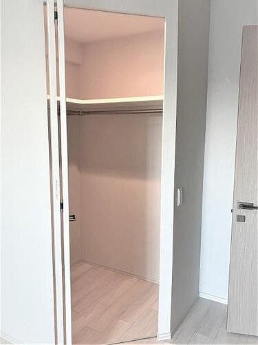 収納　ウォークインクローゼット