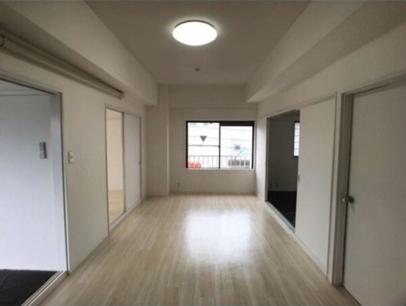 居室・リビング　図面と現状に相違がある場合には現状を優先