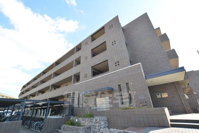 建物外観　オンライン内覧・現地案内も可能です