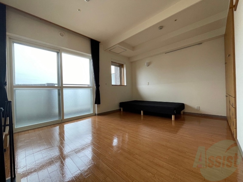 居室・リビング　広くてきれいなリビングです！快適に過ごせそうですね。