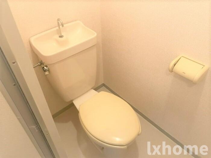 トイレ　落ち着いたトイレです