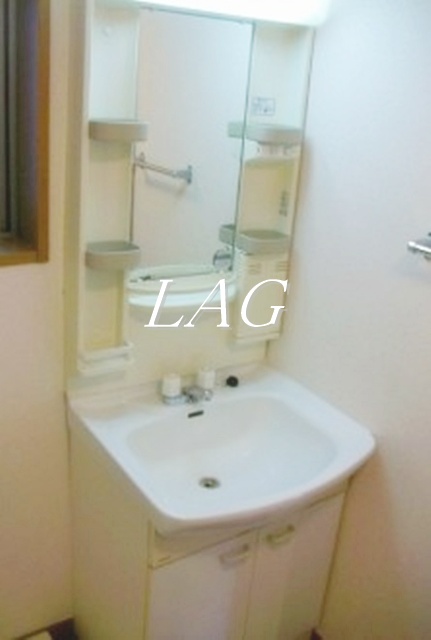 洗面設備　洗面台です。