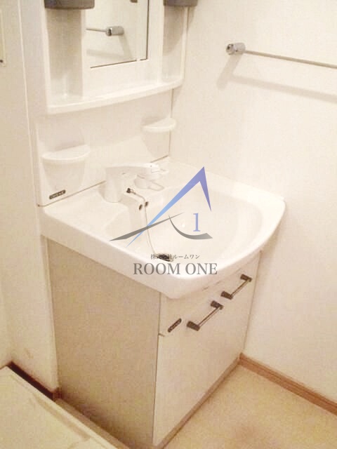 洗面設備　洗面台です。