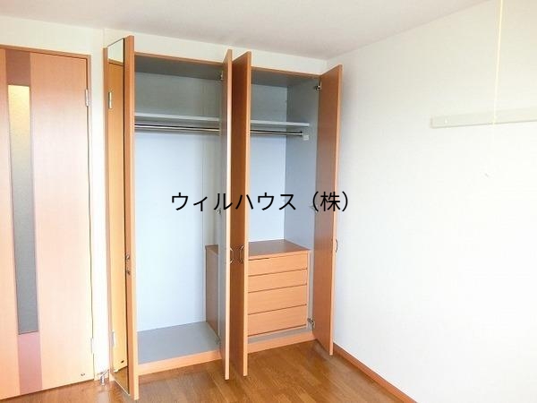 収納　洋室収納！