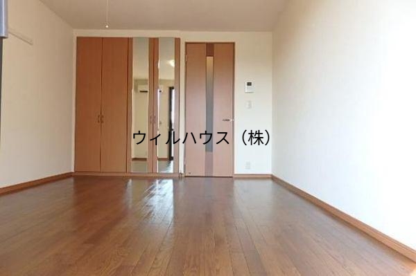 居室・リビング　広々とした洋室！