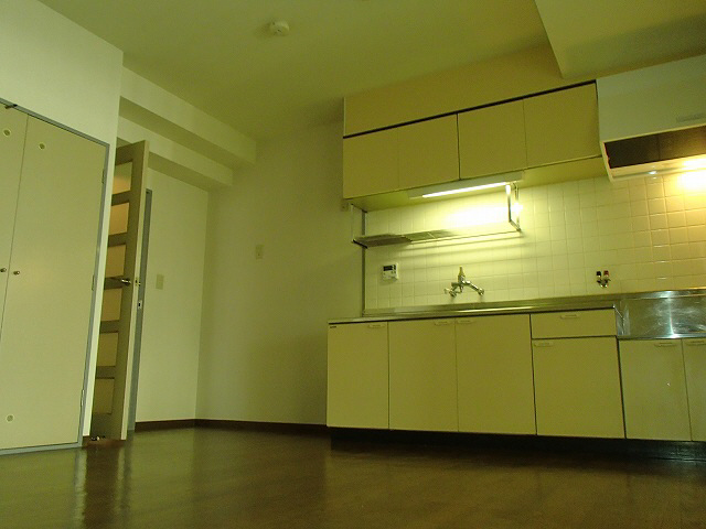 居室・リビング　写真は同マンションの別のお部屋のものです