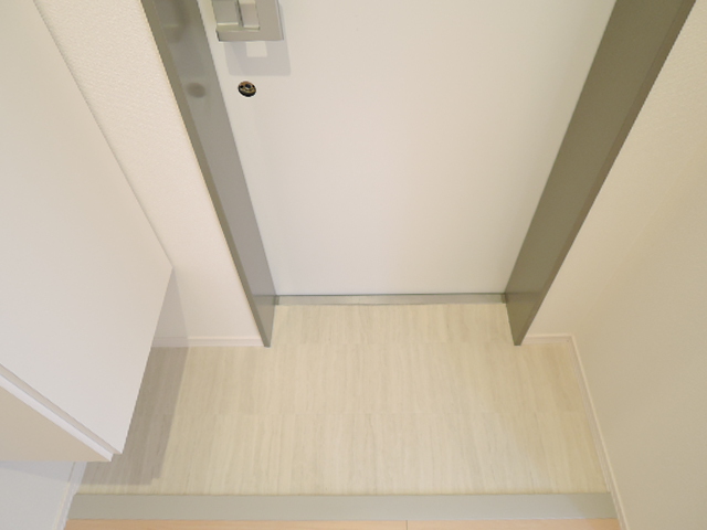 玄関　同一仕様参考写真