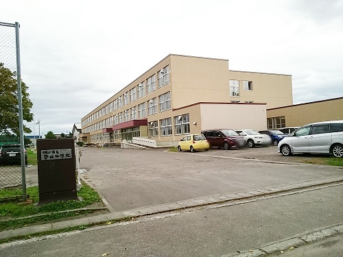 中学校　旭川市立啓北中学校（中学校）まで450m