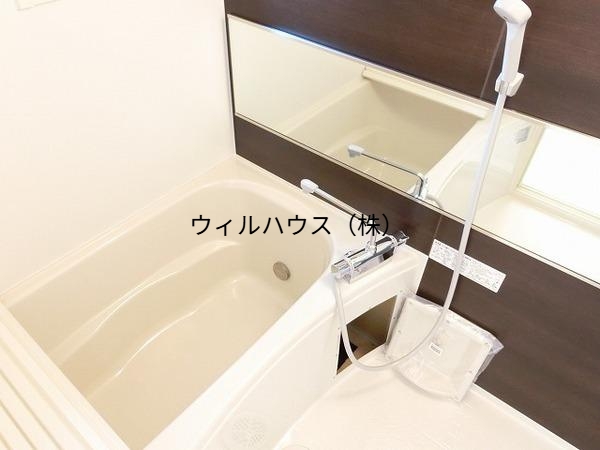 バス・シャワールーム　同型使用写真！