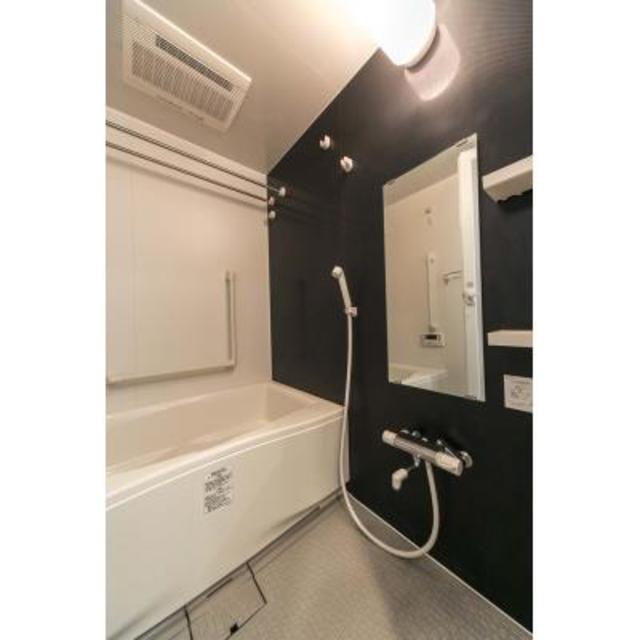 バス・シャワールーム　※写真は同タイプ住戸です。