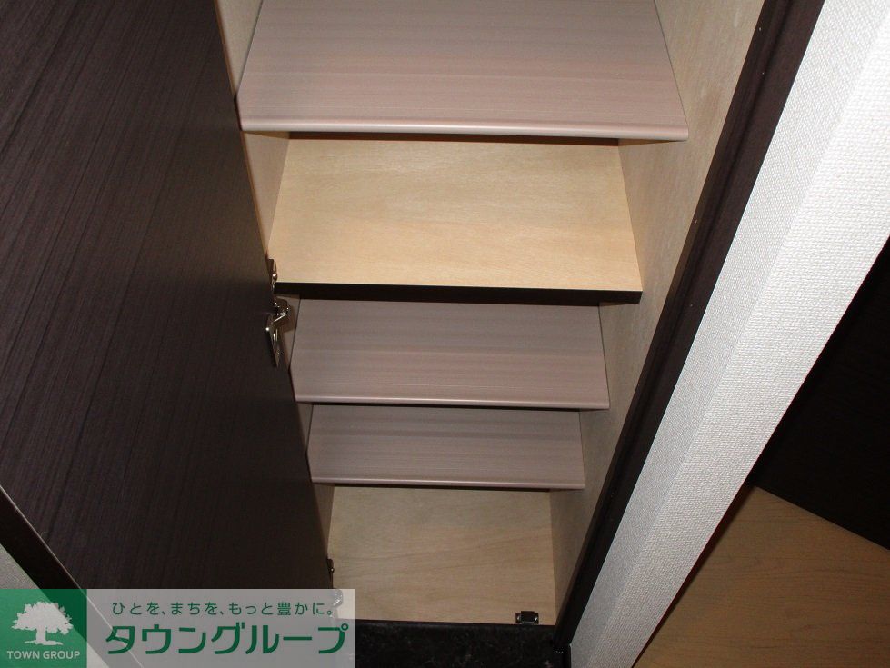 玄関　シューズボックス