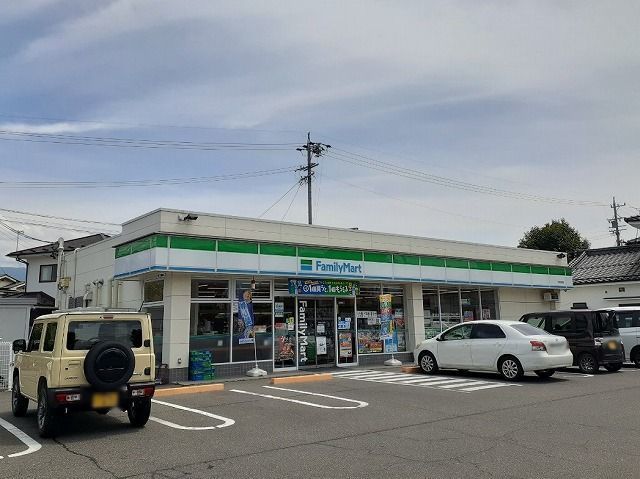 コンビニ　ファミリーマート　松本高宮店（コンビニ）まで600m