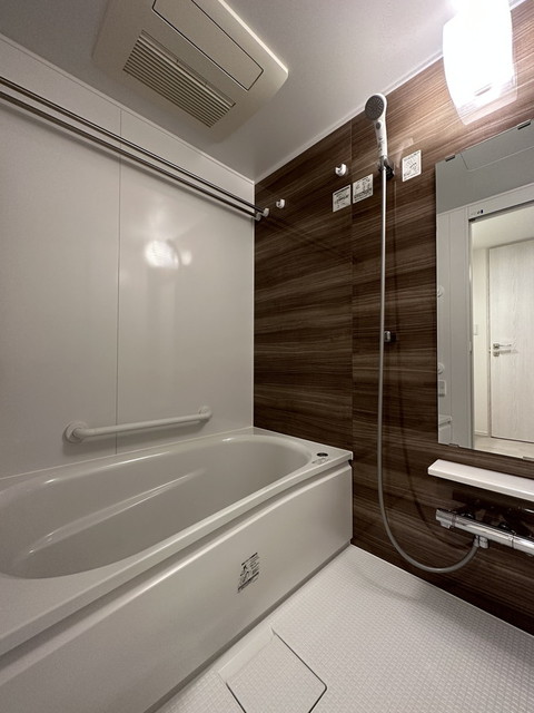 バス・シャワールーム　※写真は同タイプ住戸です。