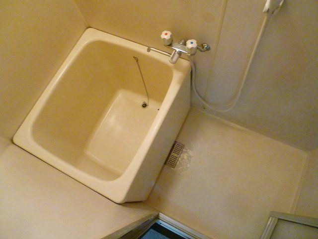 バス・シャワールーム　同物件の類似写真