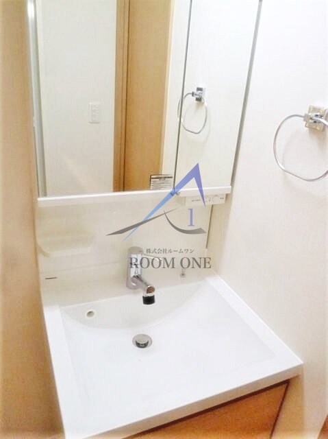 洗面設備　独立洗面台です。