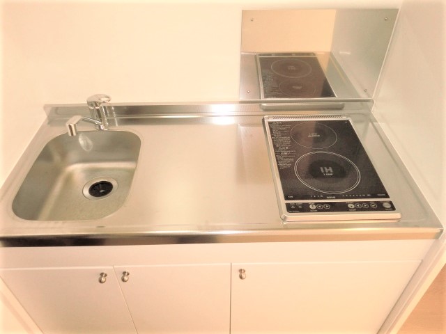 キッチン　同タイプ代表写真となり設備仕様は一部異なる場合があります。