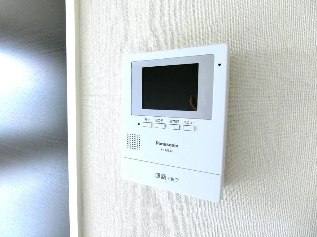 セキュリティ　類似物件の写真、配色に違いあり