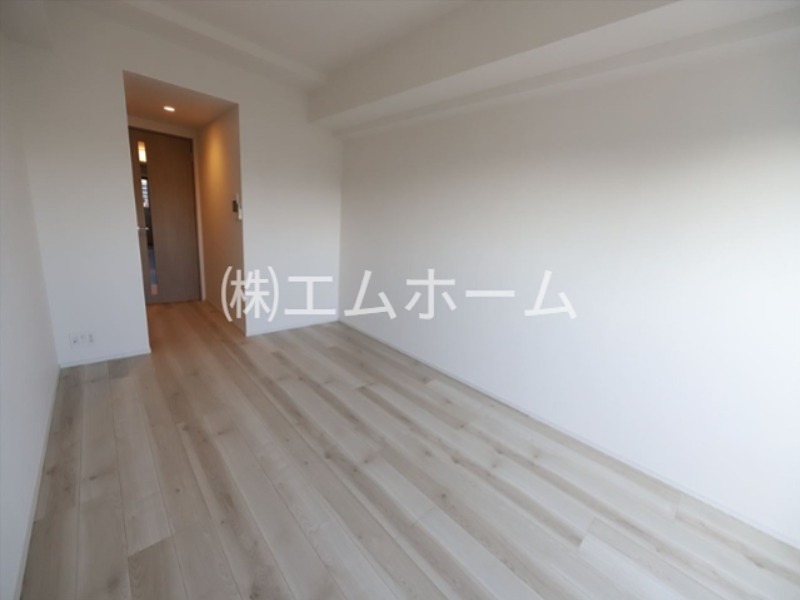居室・リビング　洋室10.6帖　クローゼット付