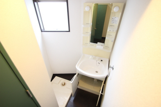 洗面設備　※別部屋の写真です