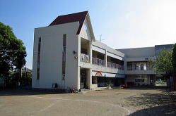 幼稚園・保育園　第二みどり幼稚園（幼稚園・保育園）まで1005m
