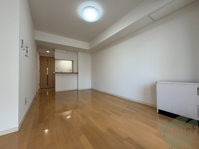 居室・リビング　広くてキレイなお部屋が広がっていて、充実した生活が送れそう。