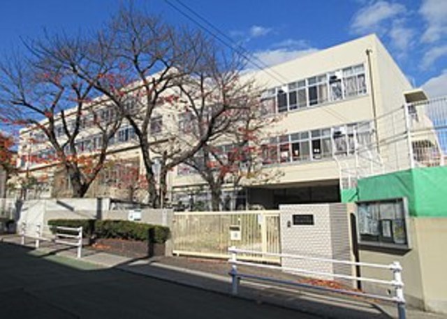 小学校　神戸市立五位の池小学校（小学校）まで364m