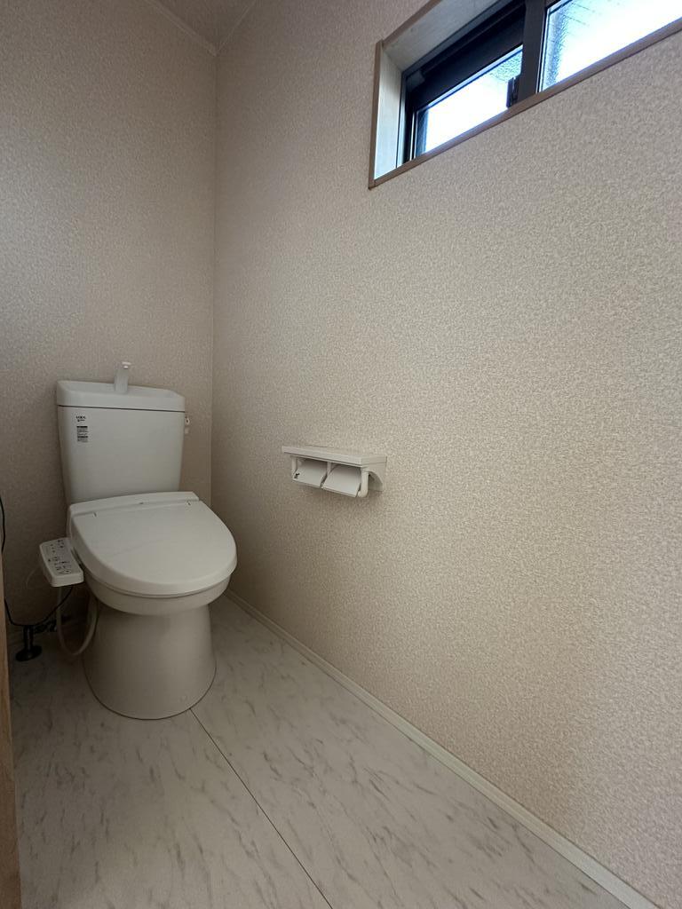 貸家 横浜市南区大岡1丁目のトイレ写真