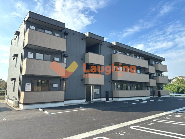 建物外観　落ち着いた雰囲気の外観です