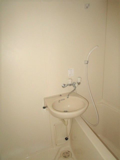 洗面設備　別号室の参考写真になります。
