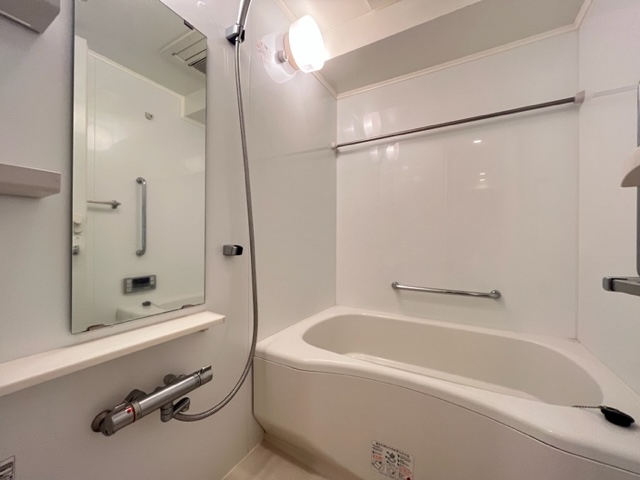 バス・シャワールーム　※別部屋参考写真