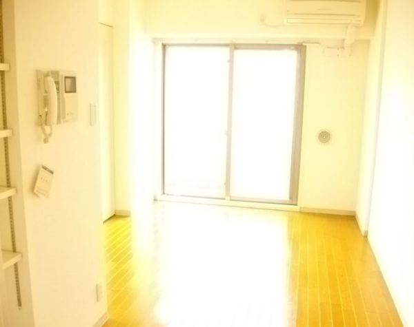 居室・リビング　※別部屋参考写真