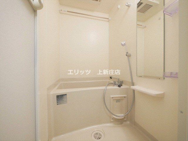バス・シャワールーム　洗面