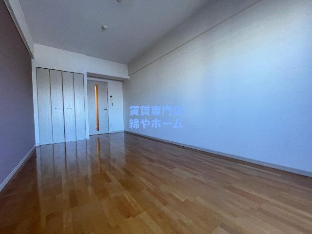 居室・リビング　個人の部屋や寝室として使える洋室です