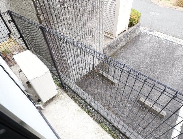 庭　簡単な家庭菜園も楽しめるお庭です