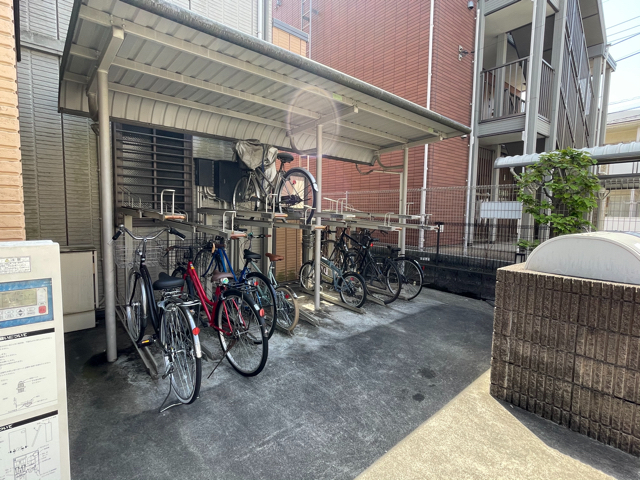 駐車場　駐輪場