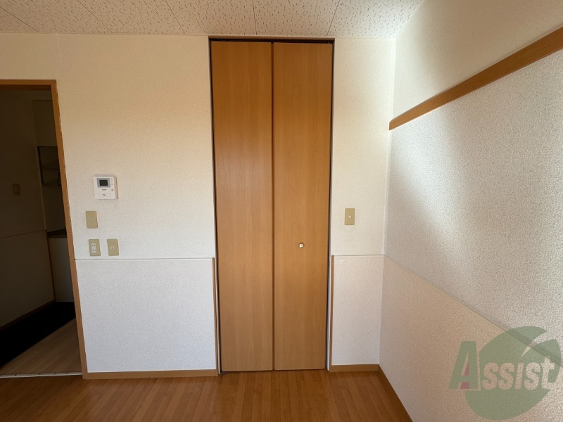 収納　洋室のクローゼット。広さは十分そうです。
