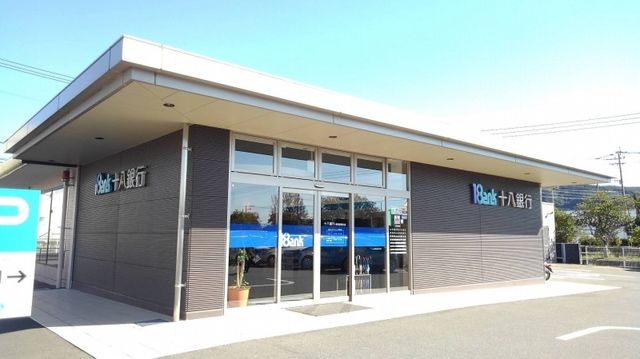 銀行　十八銀行長崎漁港支店（銀行）まで950m