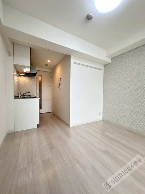 居室・リビング　明るい内装のお部屋です♪