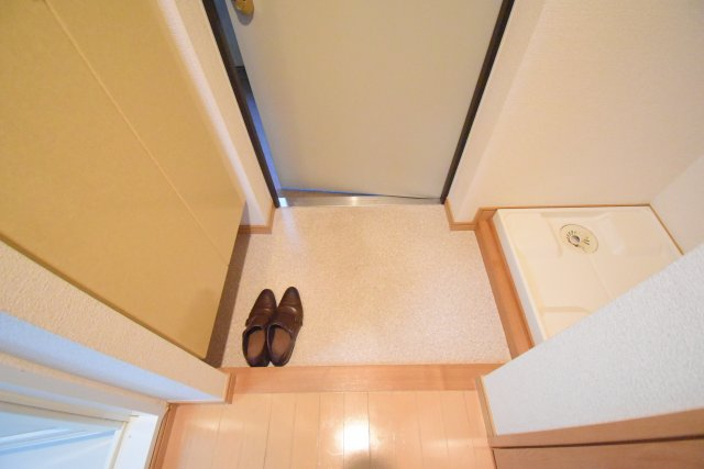 玄関　別階同間取同仕様のお部屋の写真です